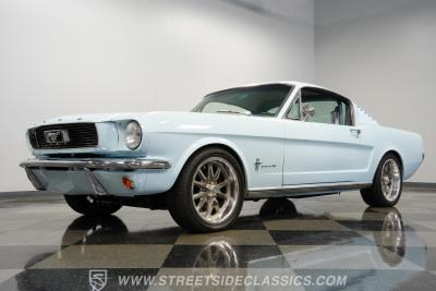 1966 Ford Mustang 2+2 Fastback Coyote Restomod