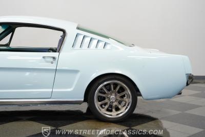 1966 Ford Mustang 2+2 Fastback Coyote Restomod