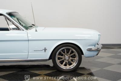 1966 Ford Mustang 2+2 Fastback Coyote Restomod