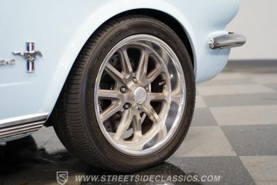 1966 Ford Mustang 2+2 Fastback Coyote Restomod