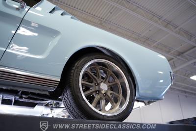 1966 Ford Mustang 2+2 Fastback Coyote Restomod