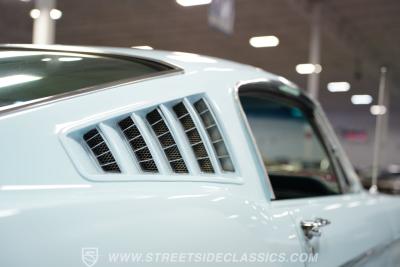 1966 Ford Mustang 2+2 Fastback Coyote Restomod