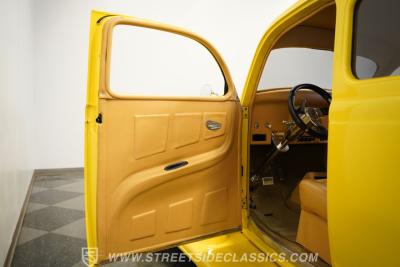 1936 DeSoto Coupe Airstream