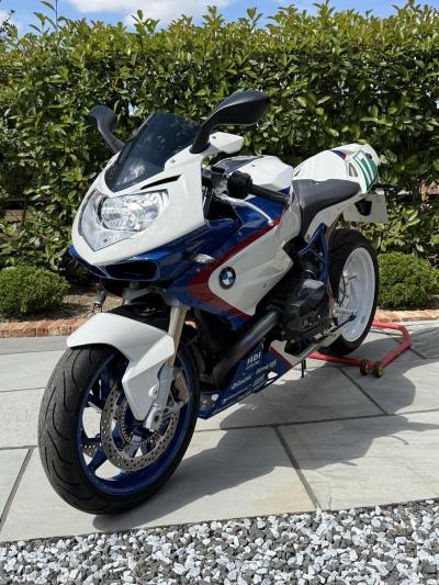 2010 BMW HP2 SPORT