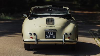 1953 Porsche 356 Pre-A &ldquo;Knickscheibe&rdquo; 1500 Cabriolet