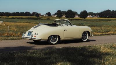 1953 Porsche 356 Pre-A &ldquo;Knickscheibe&rdquo; 1500 Cabriolet