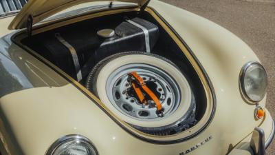 1953 Porsche 356 Pre-A &ldquo;Knickscheibe&rdquo; 1500 Cabriolet