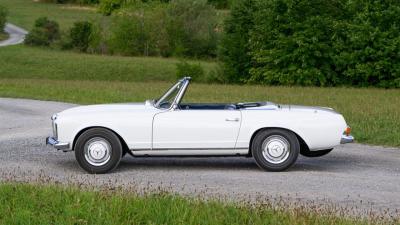 1964 Mercedes - Benz 230 SL Pagoda