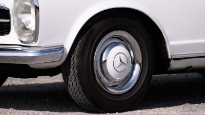 1964 Mercedes - Benz 230 SL Pagoda