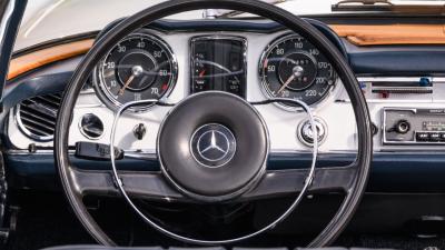 1964 Mercedes - Benz 230 SL Pagoda