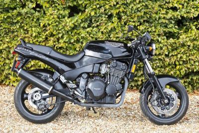 1999 Triumph SPEED TRIPLE 900