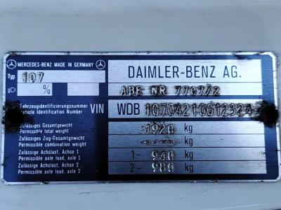 1981 Mercedes - Benz 280 SL W107 1981