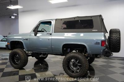 1984 GMC Jimmy 4X4 Restomod