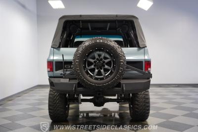 1984 GMC Jimmy 4X4 Restomod