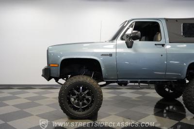 1984 GMC Jimmy 4X4 Restomod