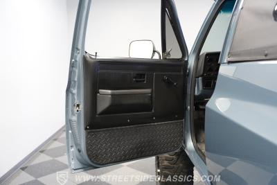 1984 GMC Jimmy 4X4 Restomod