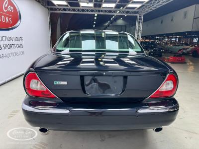 2004 Jaguar XJR