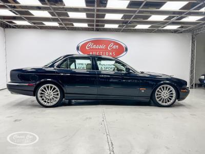 2004 Jaguar XJR