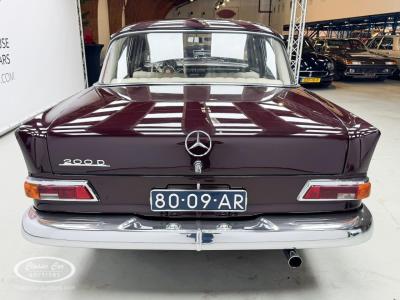 1966 Mercedes - Benz 200