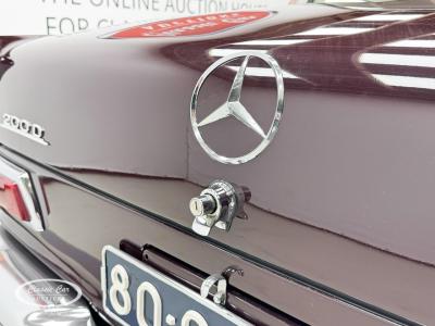 1966 Mercedes - Benz 200