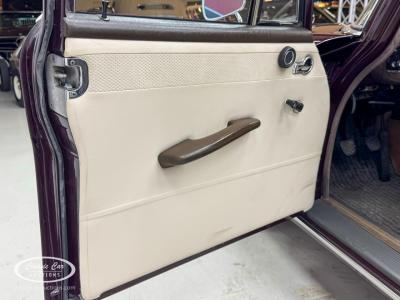 1966 Mercedes - Benz 200