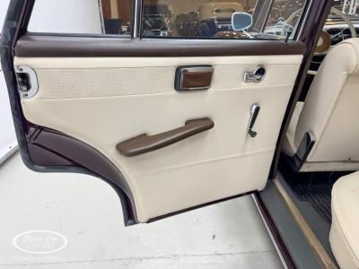 1966 Mercedes - Benz 200