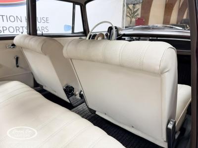 1966 Mercedes - Benz 200