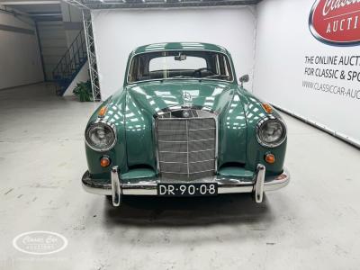 1959 Mercedes - Benz 220S