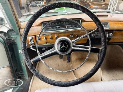 1959 Mercedes - Benz 220S