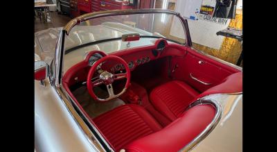 1956 Chevrolet CORVETTE RESTOMOD2D