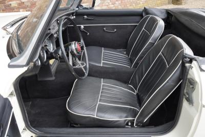 1966 MG B MkI Roadster &ldquo;The steel-dash&rdquo;