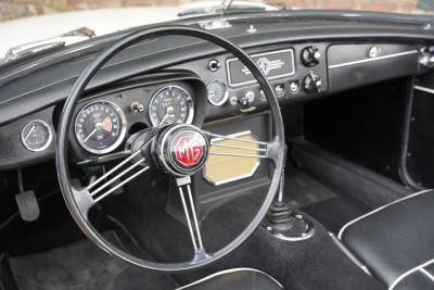 1966 MG B MkI Roadster &ldquo;The steel-dash&rdquo;