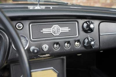 1966 MG B MkI Roadster &ldquo;The steel-dash&rdquo;