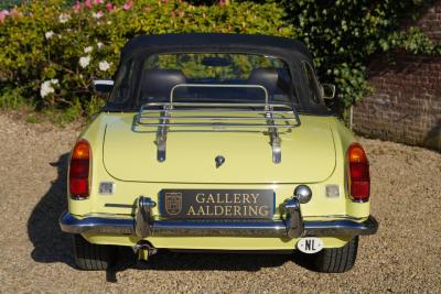 1977 MG B Roadster Overdrive
