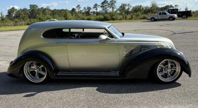 1939 Ford Deluxe