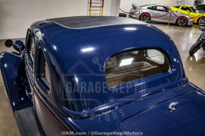 1935 Ford Model 48