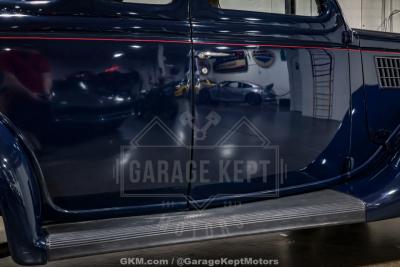 1935 Ford Model 48