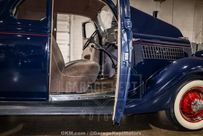 1935 Ford Model 48