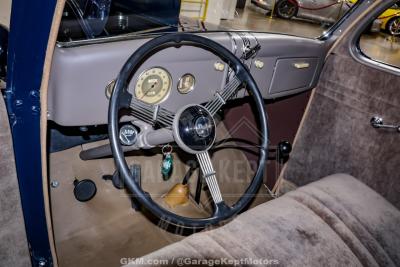 1935 Ford Model 48