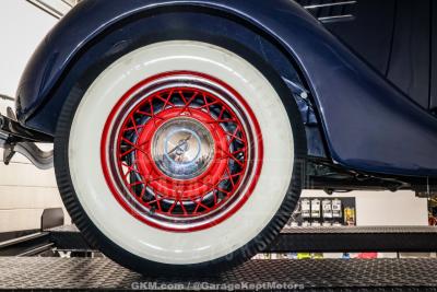 1935 Ford Model 48