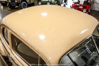 1947 Ford Deluxe
