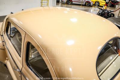 1947 Ford Deluxe