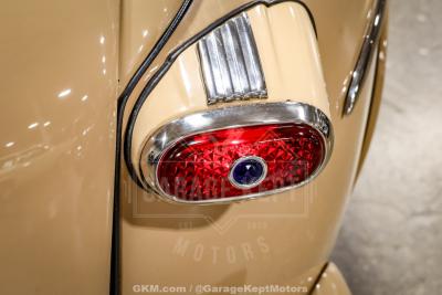 1947 Ford Deluxe
