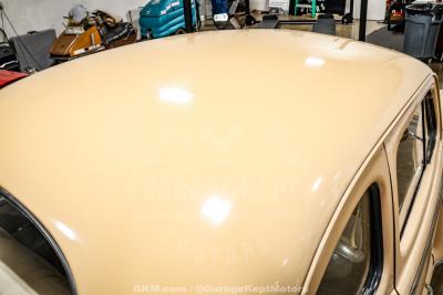 1947 Ford Deluxe