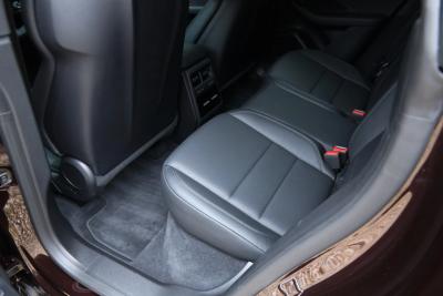 2025 Porsche Macan 4S &ldquo;Copper Ruby Metallic&rdquo;