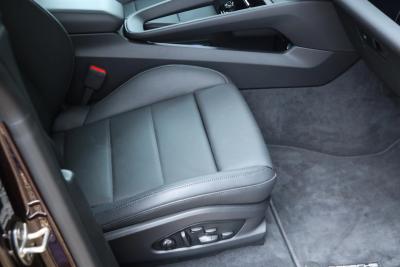 2025 Porsche Macan 4S &ldquo;Copper Ruby Metallic&rdquo;