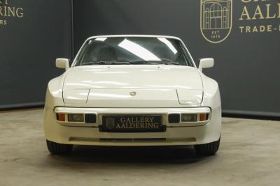 1986 Porsche 944 2.5 Coup&eacute; &ldquo;Alpinwei&szlig;&rdquo;