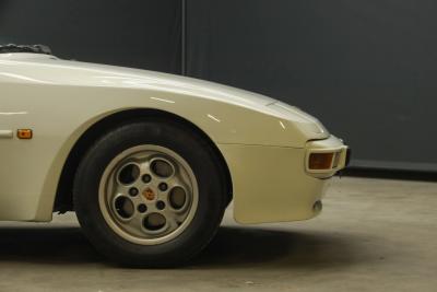 1986 Porsche 944 2.5 Coup&eacute; &ldquo;Alpinwei&szlig;&rdquo;