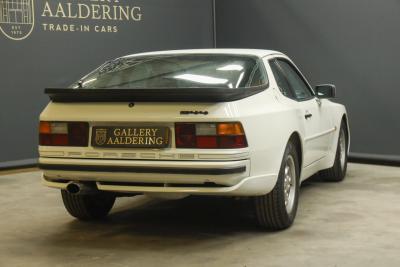 1986 Porsche 944 2.5 Coup&eacute; &ldquo;Alpinwei&szlig;&rdquo;