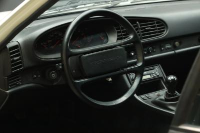 1986 Porsche 944 2.5 Coup&eacute; &ldquo;Alpinwei&szlig;&rdquo;